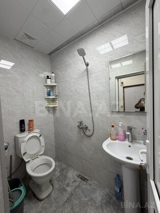 3 otaqlı Köhnə tikili, Həzi Aslanov m., Bakı