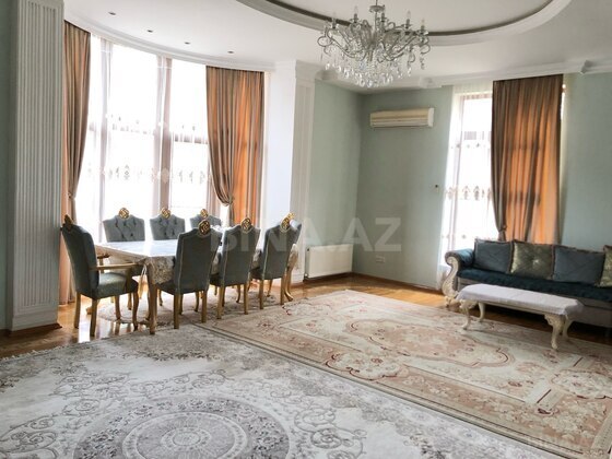10 otaqlı Həyət evi/Bağ evi, Qara Qarayev m., Bakı