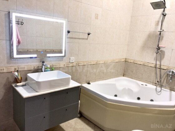 10 otaqlı Həyət evi/Bağ evi, Qara Qarayev m., Bakı
