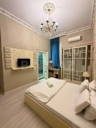 5 otaqlı Köhnə tikili, Sahil m., Bakı