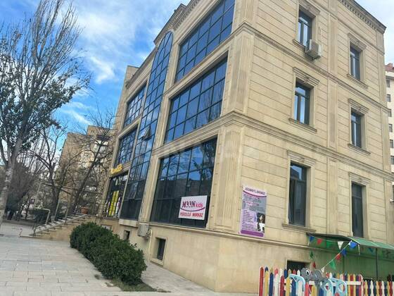 Obyekt Xalqlar Dostluğu m., Bakı