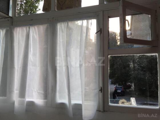 1 otaqlı Köhnə tikili, Elmlər Akademiyası m., Bakı
