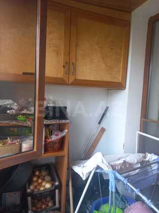 3 otaqlı Köhnə tikili, Qara Qarayev m., Bakı