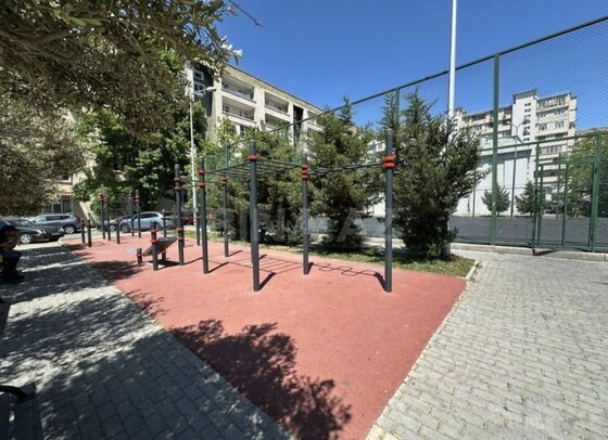 2 otaqlı Köhnə tikili, Gənclik m., Bakı