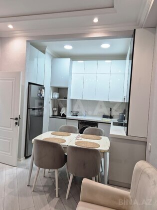 2 otaqlı Yeni tikili, 8 Noyabr m., Bakı