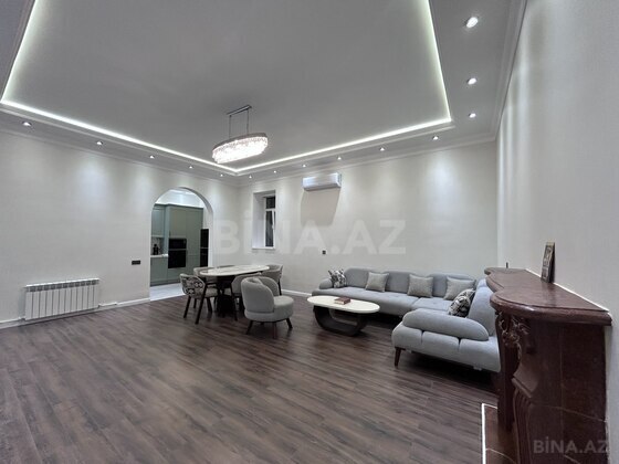 3 otaqlı Yeni tikili, İçəri Şəhər m., Bakı
