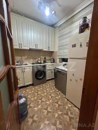 2 otaqlı Köhnə tikili, Memar Əcəmi m., Bakı