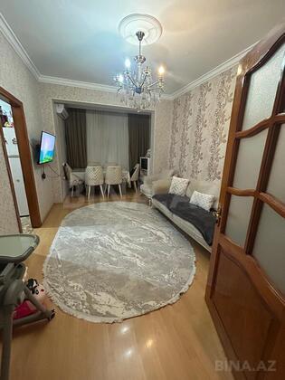 2 otaqlı Köhnə tikili, Memar Əcəmi m., Bakı