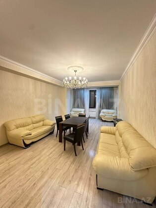 4 otaqlı Yeni tikili, 8 Noyabr m., Bakı