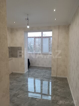 3 otaqlı Köhnə tikili, Xalqlar Dostluğu m., Bakı