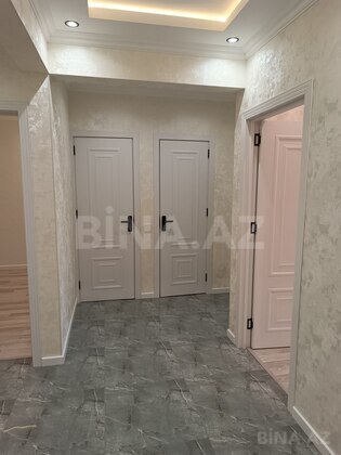 3 otaqlı Köhnə tikili, Xalqlar Dostluğu m., Bakı