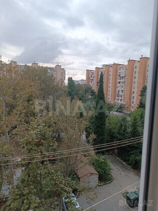 3 otaqlı Köhnə tikili, Xalqlar Dostluğu m., Bakı