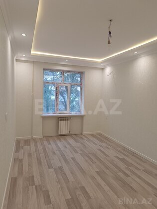 3 otaqlı Köhnə tikili, Xalqlar Dostluğu m., Bakı