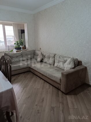 3 otaqlı Köhnə tikili, Həzi Aslanov m., Bakı