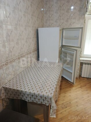 3 otaqlı Köhnə tikili, Azadlıq Prospekti m., Bakı