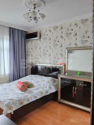 3 otaqlı Köhnə tikili, Nizami r., Bakı