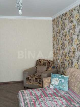 3 otaqlı Köhnə tikili, Həzi Aslanov m., Bakı