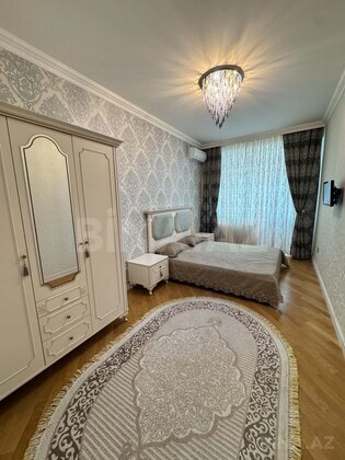 2 otaqlı Yeni tikili, 8-ci mikrorayon q., Bakı