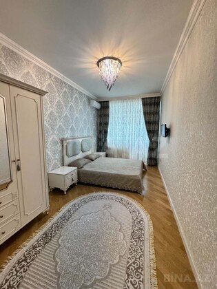 2 otaqlı Yeni tikili, 8-ci mikrorayon q., Bakı