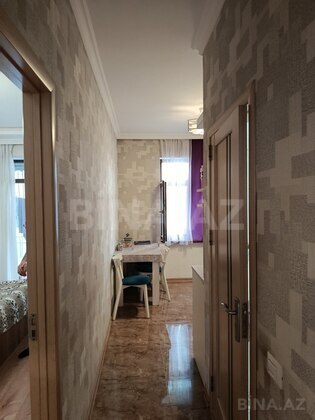 3 otaqlı Köhnə tikili, Bakıxanov q., Bakı