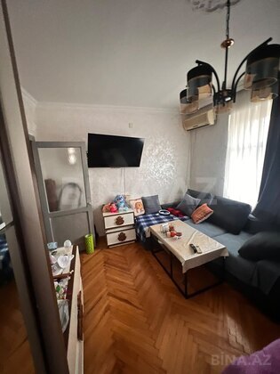 1 otaqlı Köhnə tikili, Bakıxanov q., Bakı