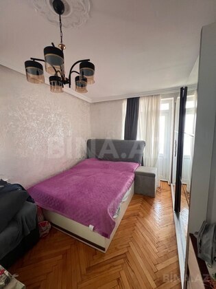 1 otaqlı Köhnə tikili, Bakıxanov q., Bakı