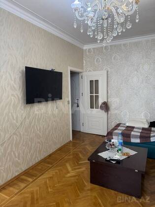 2 otaqlı Köhnə tikili, 20 Yanvar m., Bakı