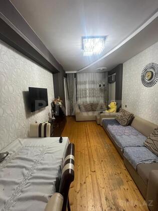 3 otaqlı Yeni tikili, Xırdalan