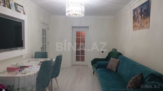 3 otaqlı Köhnə tikili, Elmlər Akademiyası m., Bakı