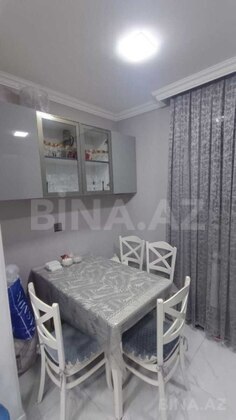 3 otaqlı Köhnə tikili, Elmlər Akademiyası m., Bakı