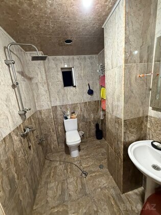 3 otaqlı Yeni tikili, Xırdalan