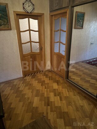 4 otaqlı Köhnə tikili, Yeni Günəşli q., Bakı