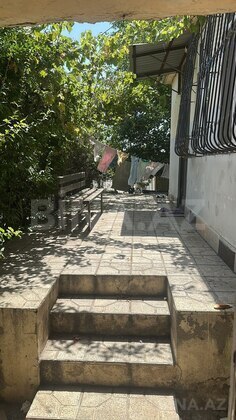 4 otaqlı Köhnə tikili, Yeni Günəşli q., Bakı