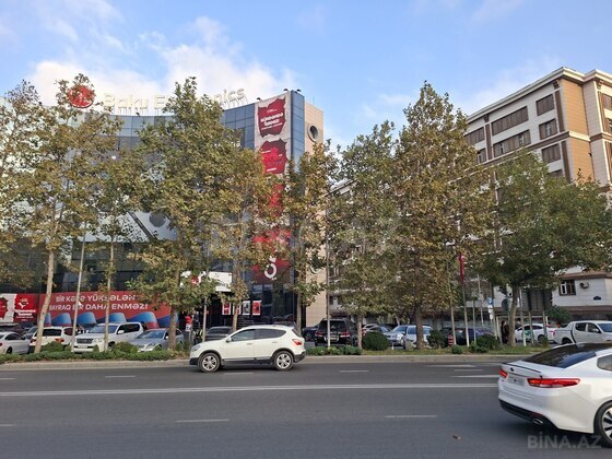 2 otaqlı Köhnə tikili, Azadlıq Prospekti m., Bakı