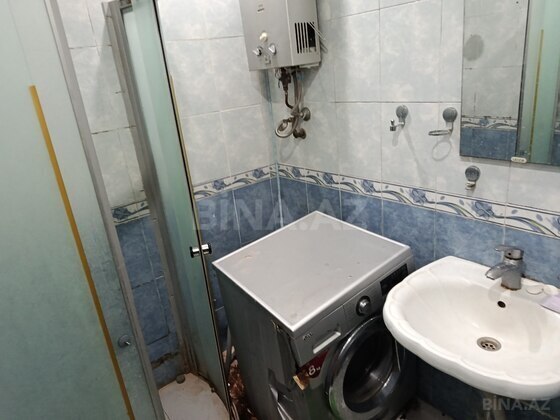 2 otaqlı Köhnə tikili, Memar Əcəmi m., Bakı