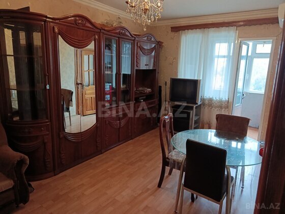2 otaqlı Köhnə tikili, Memar Əcəmi m., Bakı