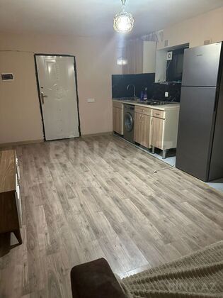 3 otaqlı Köhnə tikili, Əhmədli m., Bakı