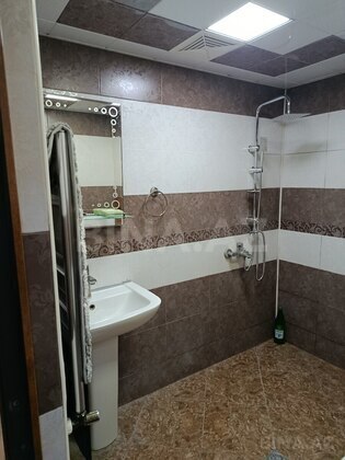 1 otaqlı Yeni tikili, Massiv V q., Bakı