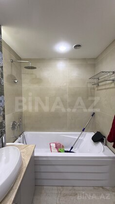 3 otaqlı Yeni tikili, İnşaatçılar m., Bakı