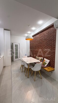 3 otaqlı Yeni tikili, İnşaatçılar m., Bakı