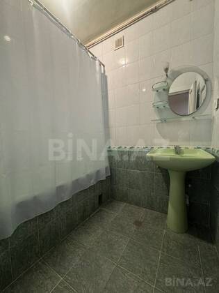 3 otaqlı Köhnə tikili, Şah İsmayıl Xətai m., Bakı
