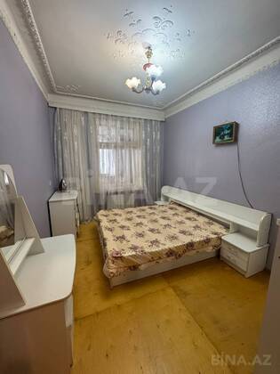 3 otaqlı Köhnə tikili, Şah İsmayıl Xətai m., Bakı