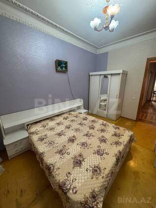 3 otaqlı Köhnə tikili, Şah İsmayıl Xətai m., Bakı