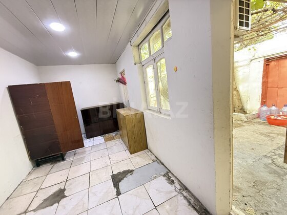 3 otaqlı Köhnə tikili, Xalqlar Dostluğu m., Bakı