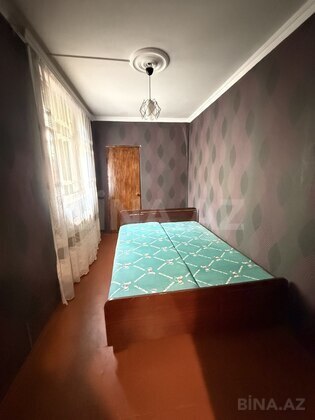 3 otaqlı Köhnə tikili, Xalqlar Dostluğu m., Bakı