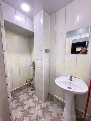 3 otaqlı Köhnə tikili, Xalqlar Dostluğu m., Bakı
