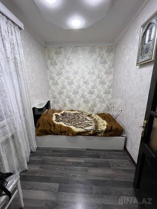 3 otaqlı Köhnə tikili, Bülbülə q., Bakı