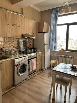 3 otaqlı Yeni tikili, İnşaatçılar m., Bakı