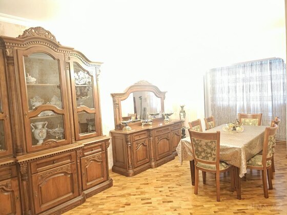 4 otaqlı Köhnə tikili, Nəsimi m., Bakı
