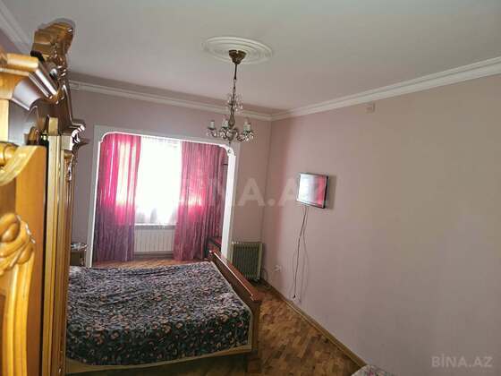 4 otaqlı Köhnə tikili, Nəsimi m., Bakı